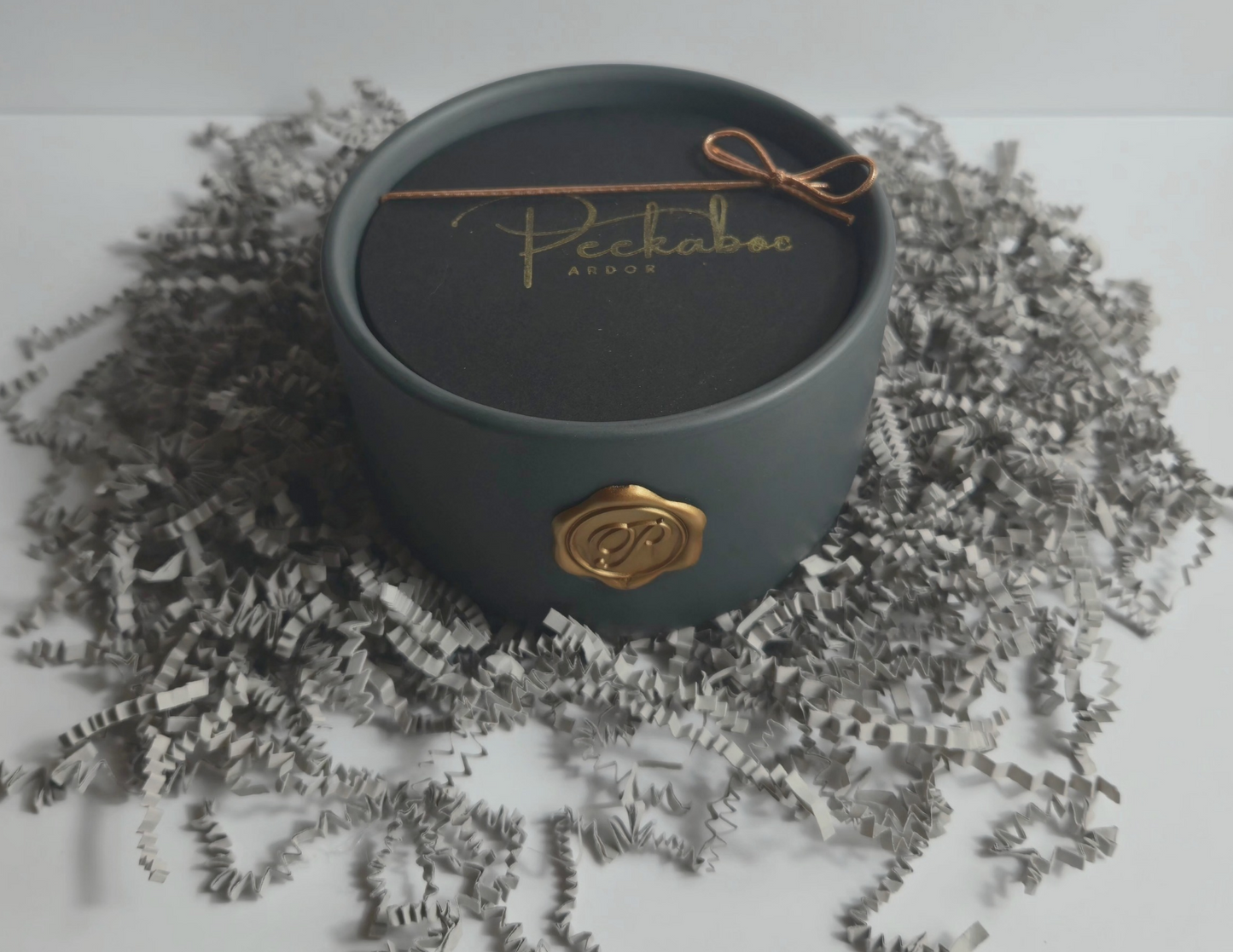 The Sneaky Link Role Playing Persona Candle -Scent: Hidden Seduction